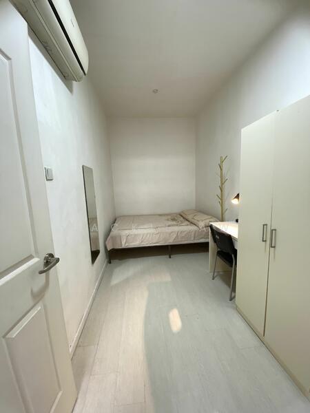 Orchard Towers, 400 Orchard Road, Room Rental, 90 sqft, Apartment For Rent, by Jackie Aw, 20465888 - PropertyGuru.com.sg