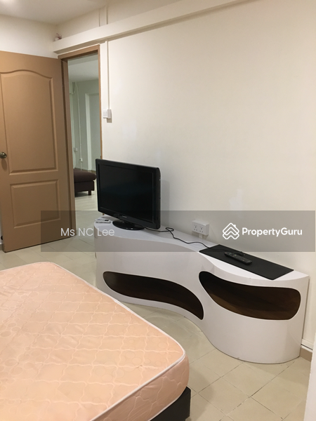 For Rent - 854 Tampines Street 82
