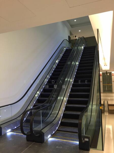 Oxley Tower, 138 Robinson Road, 1,259 sqft, Office For Sale, by Brenda Zee (徐黎倫), 20479412 - Oxley Tower @ Robinson Road, Office Space for Sale - CommercialGuru.com.sg