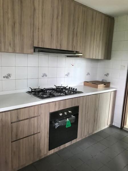 Astor Green, 3 Pine Grove, Clementi Park / Upper Bukit Timah, 3 Bedrooms, 1,378 sqft, Condominium For Rent, by Karen Tse, 20482831 - Kitchen - PropertyGuru.com.sg