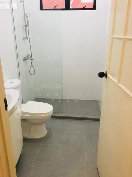 Lim Tai See Walk, Lim Tai See Walk, Tanglin / Holland / Bukit Timah, 5 Bedrooms, 3,800 sqft, Semi-Detached House For Rent, by Vanessa Terk, 20484318 - PropertyGuru.com.sg
