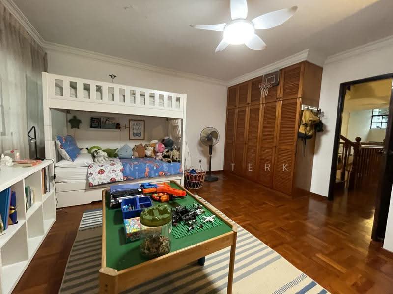 Lim Tai See Walk, Lim Tai See Walk, Tanglin / Holland / Bukit Timah, 5 Bedrooms, 3,800 sqft, Semi-Detached House For Rent, by Vanessa Terk, 20484318 - Bedroom - PropertyGuru.com.sg