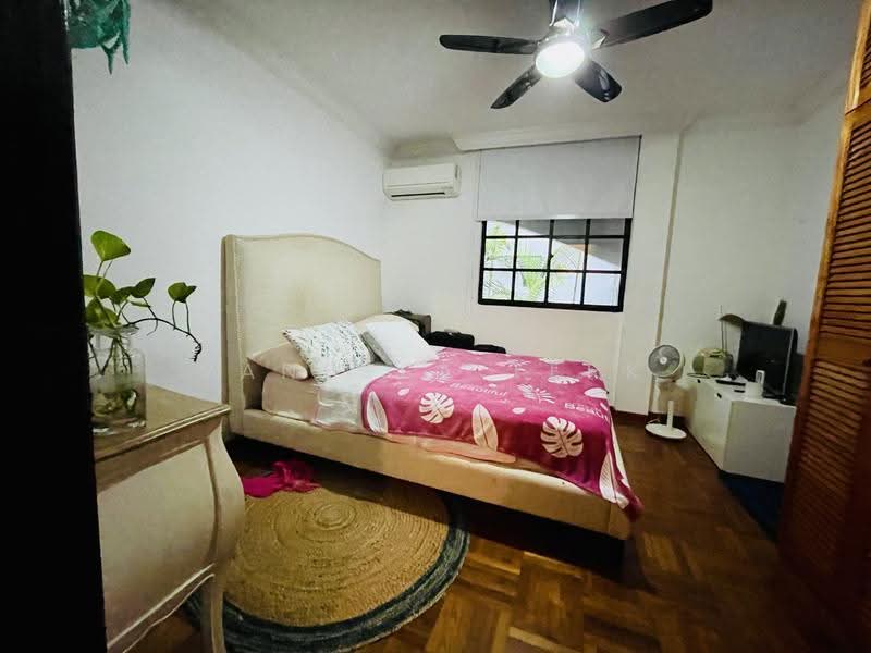 Lim Tai See Walk, Lim Tai See Walk, Tanglin / Holland / Bukit Timah, 5 Bedrooms, 3,800 sqft, Semi-Detached House For Rent, by Vanessa Terk, 20484318 - PropertyGuru.com.sg