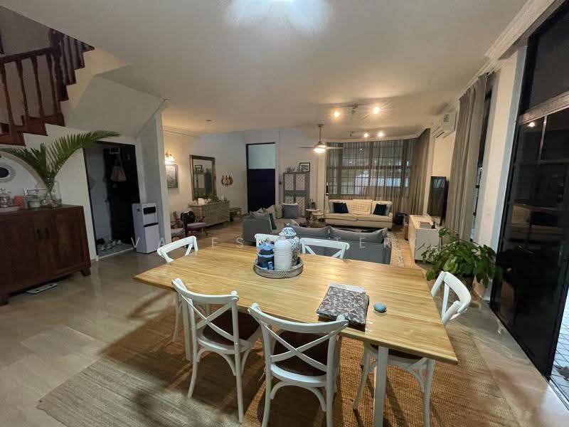 Lim Tai See Walk, Lim Tai See Walk, Tanglin / Holland / Bukit Timah, 5 Bedrooms, 3,800 sqft, Semi-Detached House For Rent, by Vanessa Terk, 20484318 - Living Room - PropertyGuru.com.sg