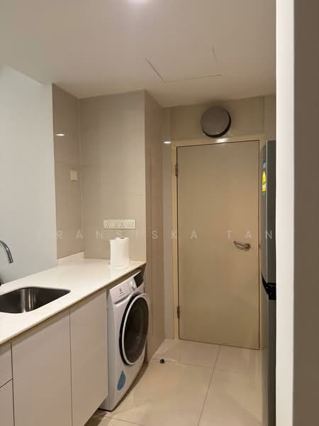 Bedok Residences, 24 Bedok North Drive, 2 Bedrooms, 883 sqft, Condominium For Rent, by Fransiska Tan, 20489051 - PropertyGuru.com.sg