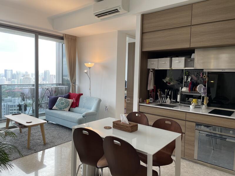 Echelon, 9 Alexandra View, 2 Bedrooms, 732 sqft, Condominium For Rent, by Jason Chow, 20491468 - High Floor Contemporary Furnished - PropertyGuru.com.sg