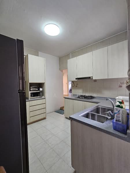 Neptune Court, 1 Marine Vista, 3 Bedrooms, 1,636 sqft, Apartment For Rent, by Gina Chan, 20492655 - Kitchen  - PropertyGuru.com.sg