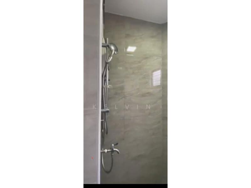 208 Jurong East Street 21, 208 Jurong East Street 21, Boon Lay / Jurong / Tuas, Room Rental, 100 sqft, HDB Flat For Rent, by Kelvin Ho, 20498356 - Bathroom - PropertyGuru.com.sg