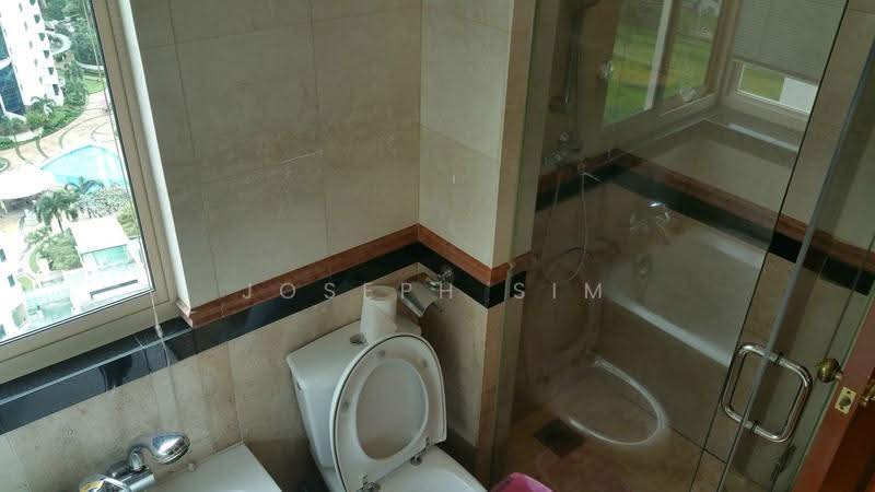 Melrose Park, 93 Kellock Road, Tanglin / Holland / Bukit Timah, 4 Bedrooms, 1,464 sqft, Condominium For Rent, by Joe Sim, 20503521 - Master attached bath - PropertyGuru.com.sg