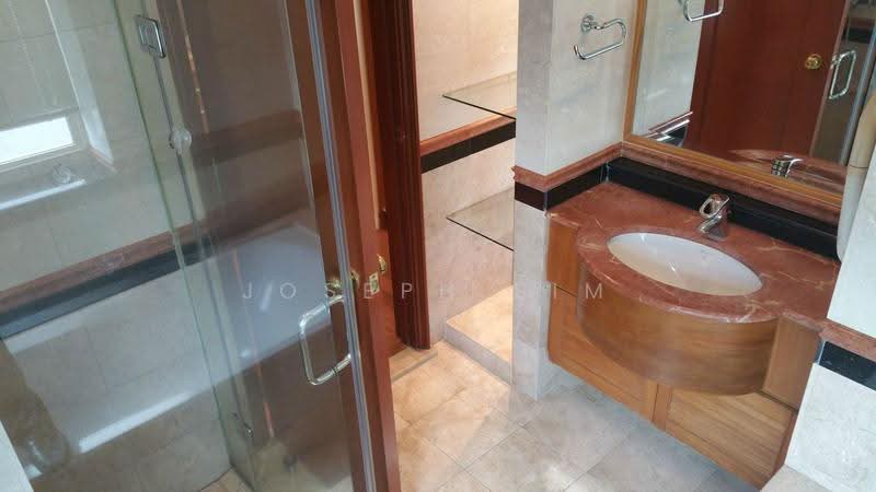 Melrose Park, 93 Kellock Road, Tanglin / Holland / Bukit Timah, 4 Bedrooms, 1,464 sqft, Condominium For Rent, by Joe Sim, 20503521 - Master attached bath - PropertyGuru.com.sg