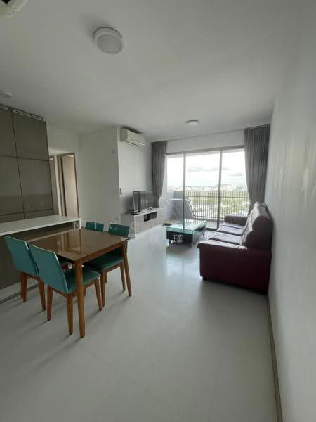 J Gateway, 4 Gateway Drive, Boon Lay / Jurong / Tuas, 3 Bedrooms, 947 sqft, Condominium For Rent, by Nicole Wu 吴佩瑾, 20506425 - Living Room - PropertyGuru.com.sg