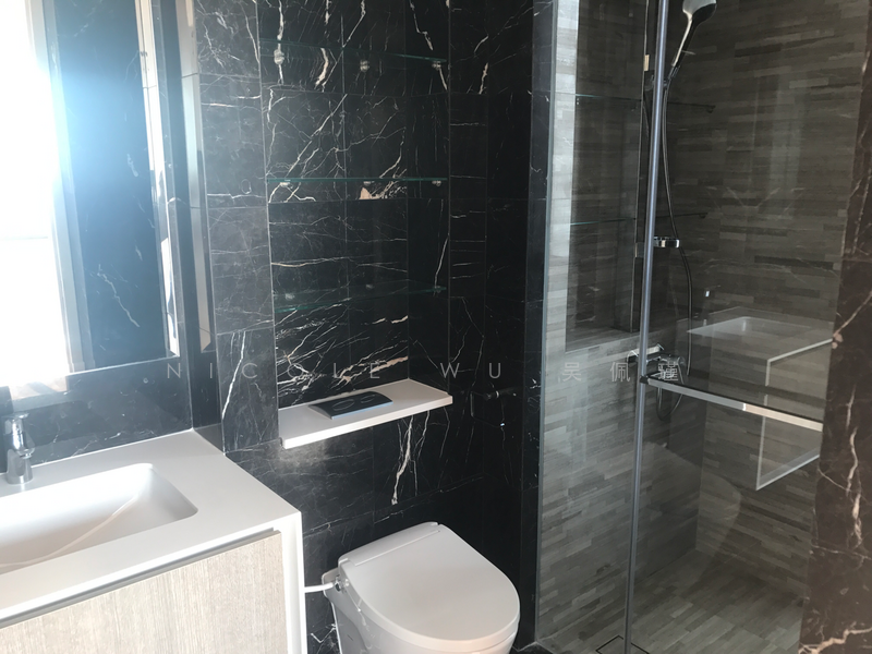 J Gateway, 4 Gateway Drive, Boon Lay / Jurong / Tuas, 3 Bedrooms, 947 sqft, Condominium For Rent, by Nicole Wu 吴佩瑾, 20506425 - Bathroom - PropertyGuru.com.sg