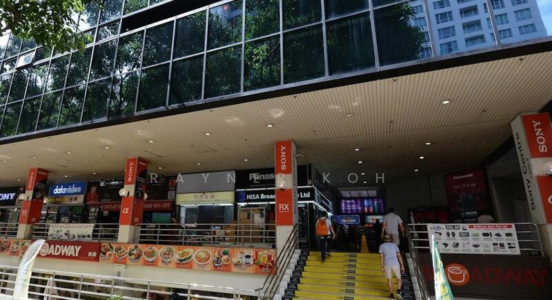 Sim Lim Square, 1 Rochor Canal Road, 430 sqft, Mall Shop For Rent, by Rayner Koh, 20515250 - CommercialGuru.com.sg