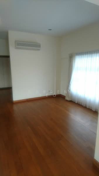 🌟 Bradell Heights Spacious Living Detached Bungalow 🌟, , 7 Bedrooms, 5,700 sqft, Detached House For Rent, by Darren Teo, 20517303 - PropertyGuru.com.sg