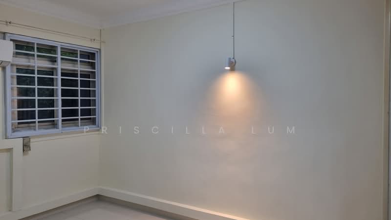 5 Lorong Lew Lian, 5 Lorong Lew Lian, 2 Bedrooms, 688 sqft, HDB Flat For Rent, by Priscilla Lum, 20520411 - PropertyGuru.com.sg