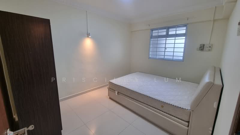 5 Lorong Lew Lian, 5 Lorong Lew Lian, 2 Bedrooms, 688 sqft, HDB Flat For Rent, by Priscilla Lum, 20520411 - PropertyGuru.com.sg