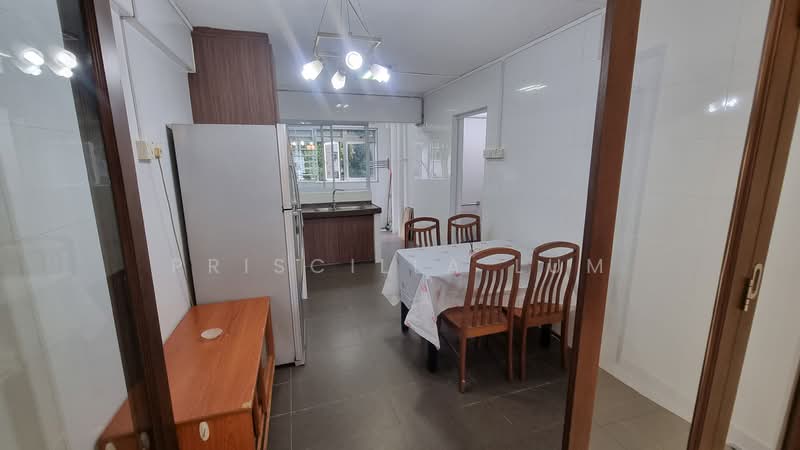 5 Lorong Lew Lian, 5 Lorong Lew Lian, 2 Bedrooms, 688 sqft, HDB Flat For Rent, by Priscilla Lum, 20520411 - PropertyGuru.com.sg