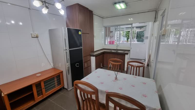 5 Lorong Lew Lian, 5 Lorong Lew Lian, 2 Bedrooms, 688 sqft, HDB Flat For Rent, by Priscilla Lum, 20520411 - PropertyGuru.com.sg
