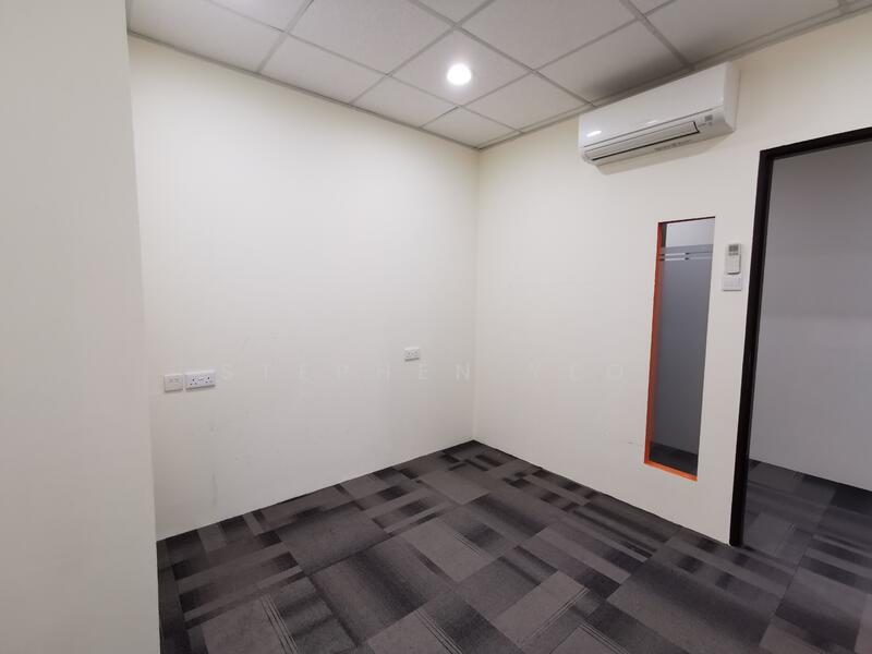 Ubi Techpark, 10 Ubi Crescent, 100 sqft, Light Industrial (B1) For Rent, by Stephen Yeo, 20529409 - CommercialGuru.com.sg