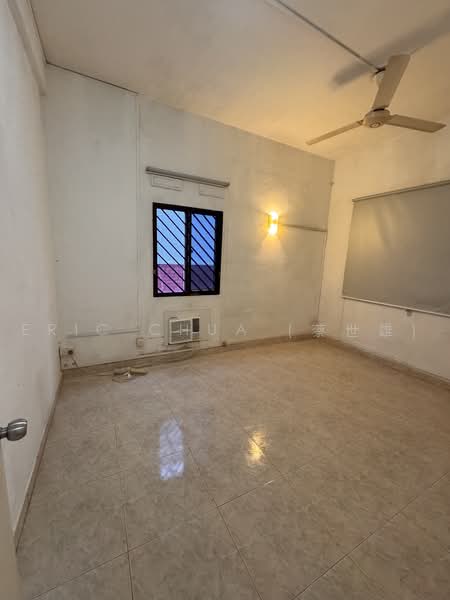 Sembawang Springs Estate, Jalan Shaer, 3 Bedrooms, 1,200 sqft, Semi-Detached House For Rent, by Eric Chua (蔡世雄), 20539327 - PropertyGuru.com.sg