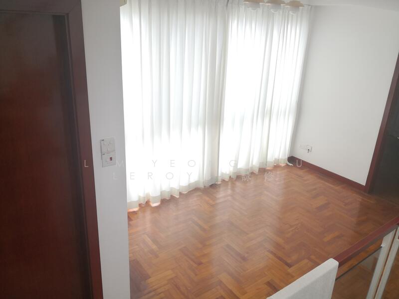 3 levels +terrace, Large renovated house, Square shaped land (RARE!), Cashew, 5 Bedrooms, 4,000 sqft, Corner Terrace For Sale, by Lim Yeong Siu Leroy 林詠修, 20548943 - Common space for office/study area/living area - PropertyGuru.com.sg