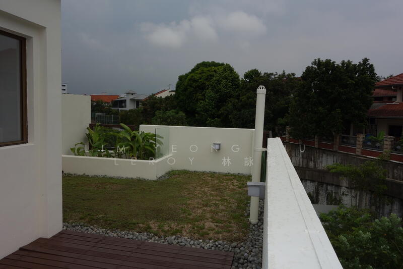 3 levels +terrace, Large renovated house, Square shaped land (RARE!), Cashew, 5 Bedrooms, 4,000 sqft, Corner Terrace For Sale, by Lim Yeong Siu Leroy 林詠修, 20548943 - Roof terrace (front) - PropertyGuru.com.sg