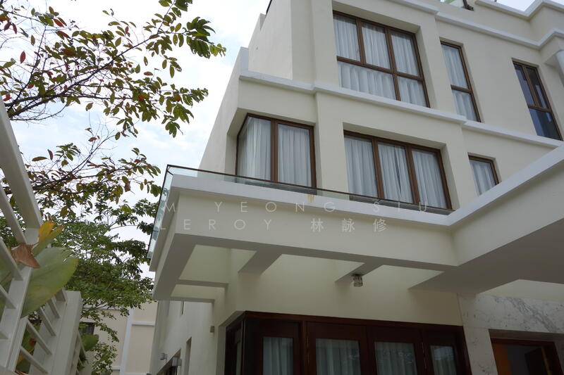 3 levels +terrace, Large renovated house, Square shaped land (RARE!), Cashew, 5 Bedrooms, 4,000 sqft, Corner Terrace For Sale, by Lim Yeong Siu Leroy 林詠修, 20548943 - PropertyGuru.com.sg