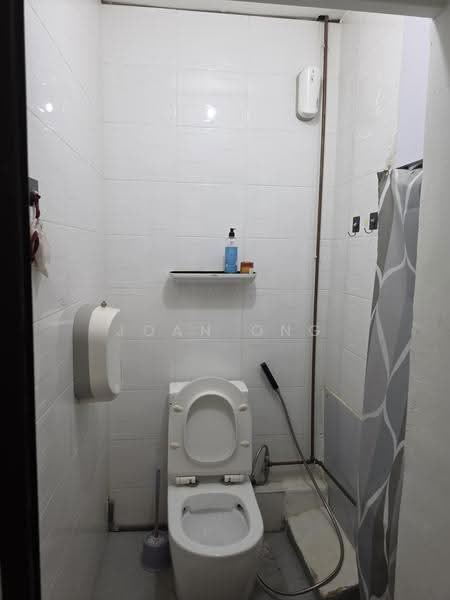 Goldhill Centre, 151-151B Thomson Road, Newton / Novena, 1,500 sqft, Office For Rent, by Joan Ong, 20558243 - Bathroom - CommercialGuru.com.sg