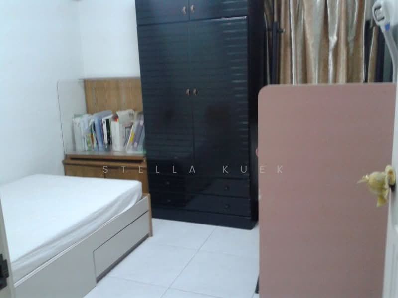 Bukit View, 144 Upper Bukit Timah Road, Room Rental, 90 sqft, Condominium For Rent, by Stella Kuek, 20563947 - PropertyGuru.com.sg