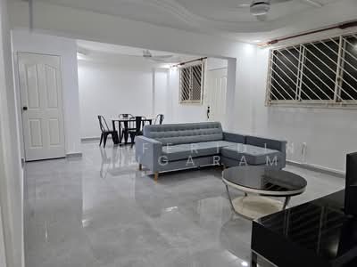 For Rent - 813 Jurong West Street 81