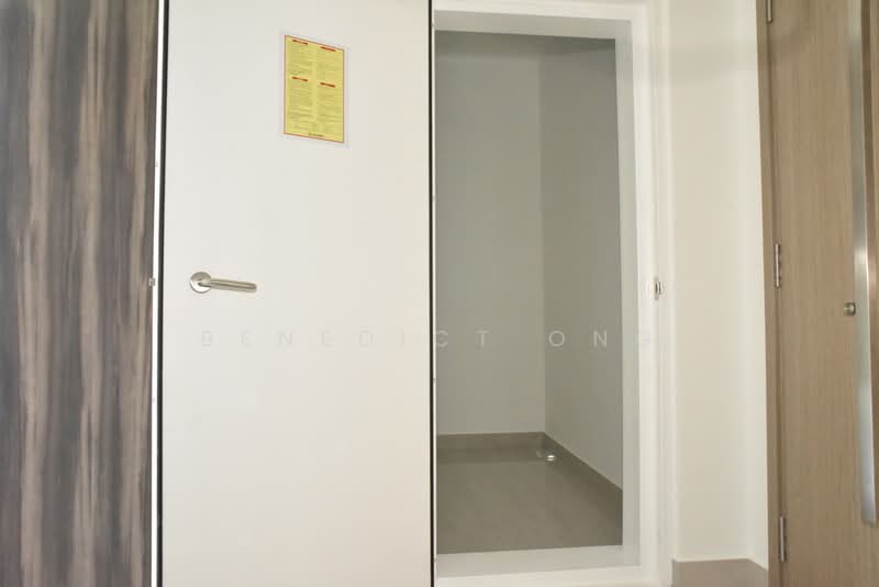 KAP Residences, 11 King Albert Park, 2 Bedrooms, 1,012 sqft, Condominium For Rent, by Benedict Ong, 20577025 - store room - PropertyGuru.com.sg