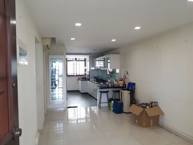 25 Toa Payoh East, 25 Toa Payoh East, 3 Bedrooms, 721 sqft, HDB Flat For Rent, by Priscilla Lum, 20577810 - View from main door - PropertyGuru.com.sg