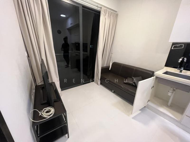 Edenz Loft, 11 Lorong 24 Geylang, Eunos / Geylang / Paya Lebar, 1 Bedroom, 420 sqft, Apartment For Rent, by Serene Chua, 20578947 - Living Room - PropertyGuru.com.sg