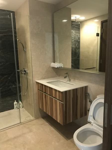 eCO, 213 Bedok South Avenue 3, 2 Bedrooms, 775 sqft, Condominium For Rent, by Koh Ai Li, 20579086 - Bathroom - PropertyGuru.com.sg