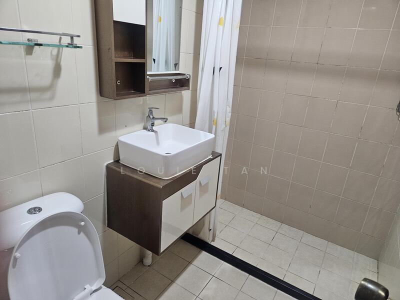 For Rent - 220C Bedok Central