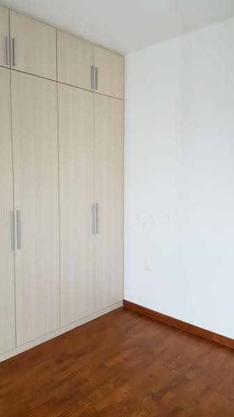 A Treasure Trove, 64 Punggol Walk, Hougang / Punggol / Sengkang, 2 Bedrooms, 775 sqft, Condominium For Rent, by Kimberly Ng SK, 20580257 - Master Bedroom Wardrobe - PropertyGuru.com.sg