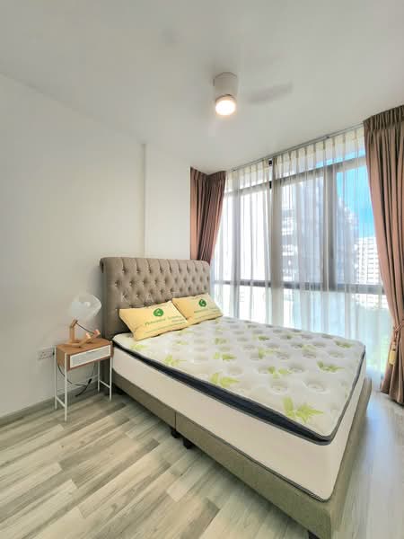 La Fiesta, Sengkang Square, 3 Bedrooms, 893 sqft, Condominium For Rent, by Kat Yeo, 20582999 - PropertyGuru.com.sg