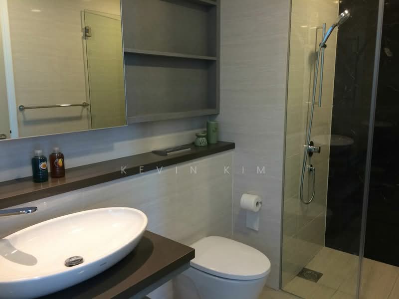 Sky Green Condominium For Sale at S$ 880,000 | PropertyGuru Singapore - Bathroom