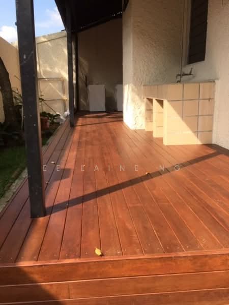 Dunearn Estate, , 7 Bedrooms, 4,000 sqft, Semi-Detached House For Rent, by Ee Laine Ng, 20595553 - Back Yard (laundry area) - PropertyGuru.com.sg