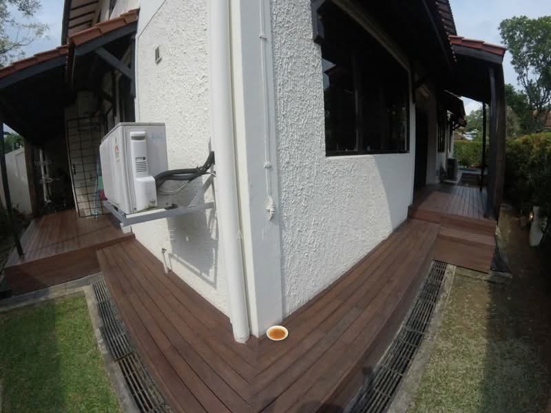 Dunearn Estate, , 7 Bedrooms, 4,000 sqft, Semi-Detached House For Rent, by Ee Laine Ng, 20595553 - Back of house - PropertyGuru.com.sg