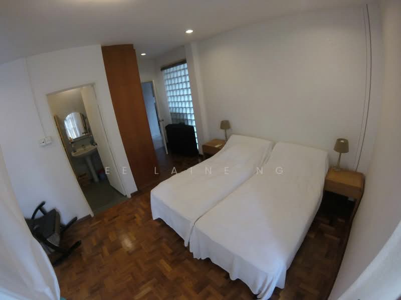 Dunearn Estate, , 7 Bedrooms, 4,000 sqft, Semi-Detached House For Rent, by Ee Laine Ng, 20595553 - L1 Guest ensuite - PropertyGuru.com.sg