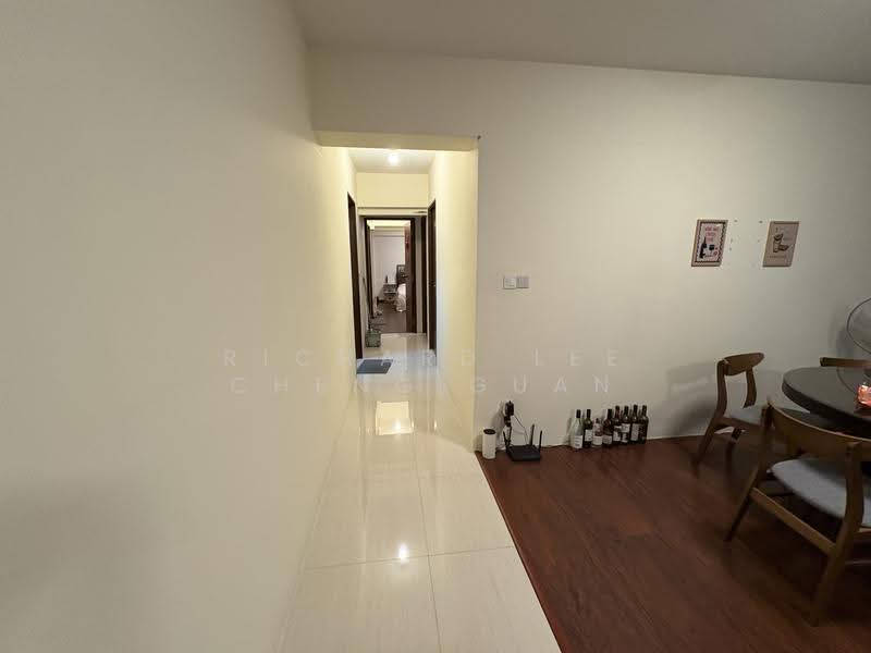 28D Dover Crescent, 28D Dover Crescent, Buona Vista / West Coast / Clementi New Town, 3 Bedrooms, 1,335 sqft, HDB Flat For Rent, by Richard Lee Cheng Guan, 20599188 - Corridor - PropertyGuru.com.sg