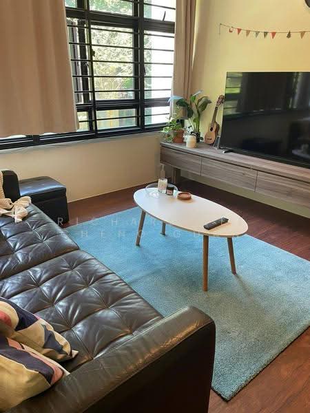 28D Dover Crescent, 28D Dover Crescent, Buona Vista / West Coast / Clementi New Town, 3 Bedrooms, 1,335 sqft, HDB Flat For Rent, by Richard Lee Cheng Guan, 20599188 - Living Room - PropertyGuru.com.sg