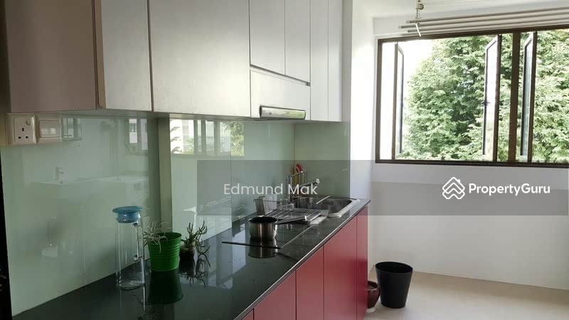 Spacious Kitchen