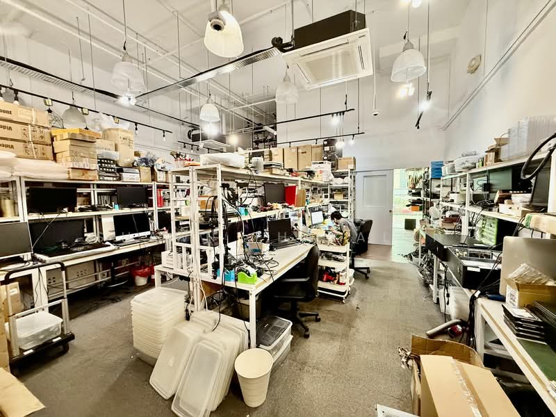 Trivex, 8 Burn Road, 1,604 sqft, Light Industrial (B1) For Rent, by Shawn Thayalan, 20619756 - CommercialGuru.com.sg