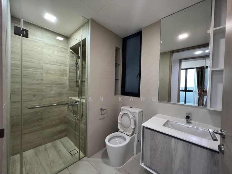 J Gateway, 2 Gateway Drive, 3 Bedrooms, 947 sqft, Condominium For Rent, by Ivan Kang, 20619875 - PropertyGuru.com.sg