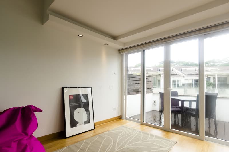 The Greenwood, 163 Greenwood Avenue, 5 Bedrooms, 3,025 sqft, Cluster House For Rent, by Po-Yu Low, 20624785 - Cosy Chill-out Room, Study or Gym Room with Outdoor Deck - PropertyGuru.com.sg