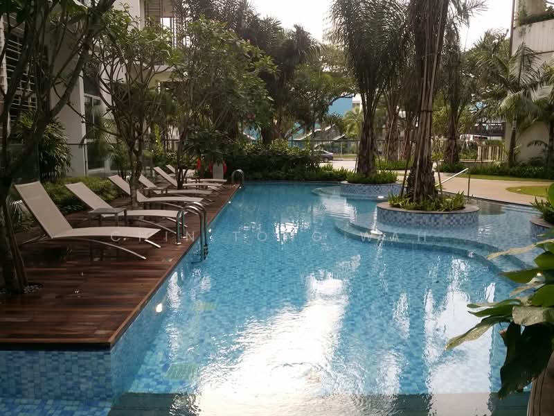 eCO, 283 Bedok South Avenue 3, 1 Bedroom, 592 sqft, Condominium For Rent, by Chin Tong Wah, 20638923 - Relax pool - PropertyGuru.com.sg