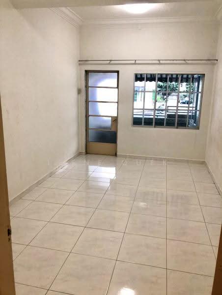 82 Tiong Poh Road, 82 Tiong Poh Road, Alexandra / Commonwealth, 3 Bedrooms, 1,100 sqft, HDB Flat For Rent, by Irene Quek, 20639320 - PropertyGuru.com.sg