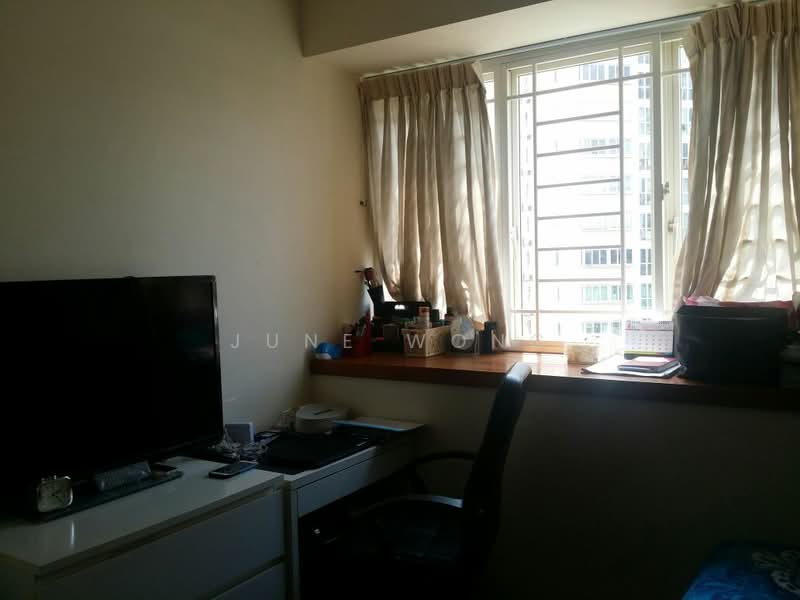 Rio Vista, 10 Upper Serangoon View, 3 Bedrooms, 1,248 sqft, Condominium For Rent, by June Wong, 20639453 - PropertyGuru.com.sg